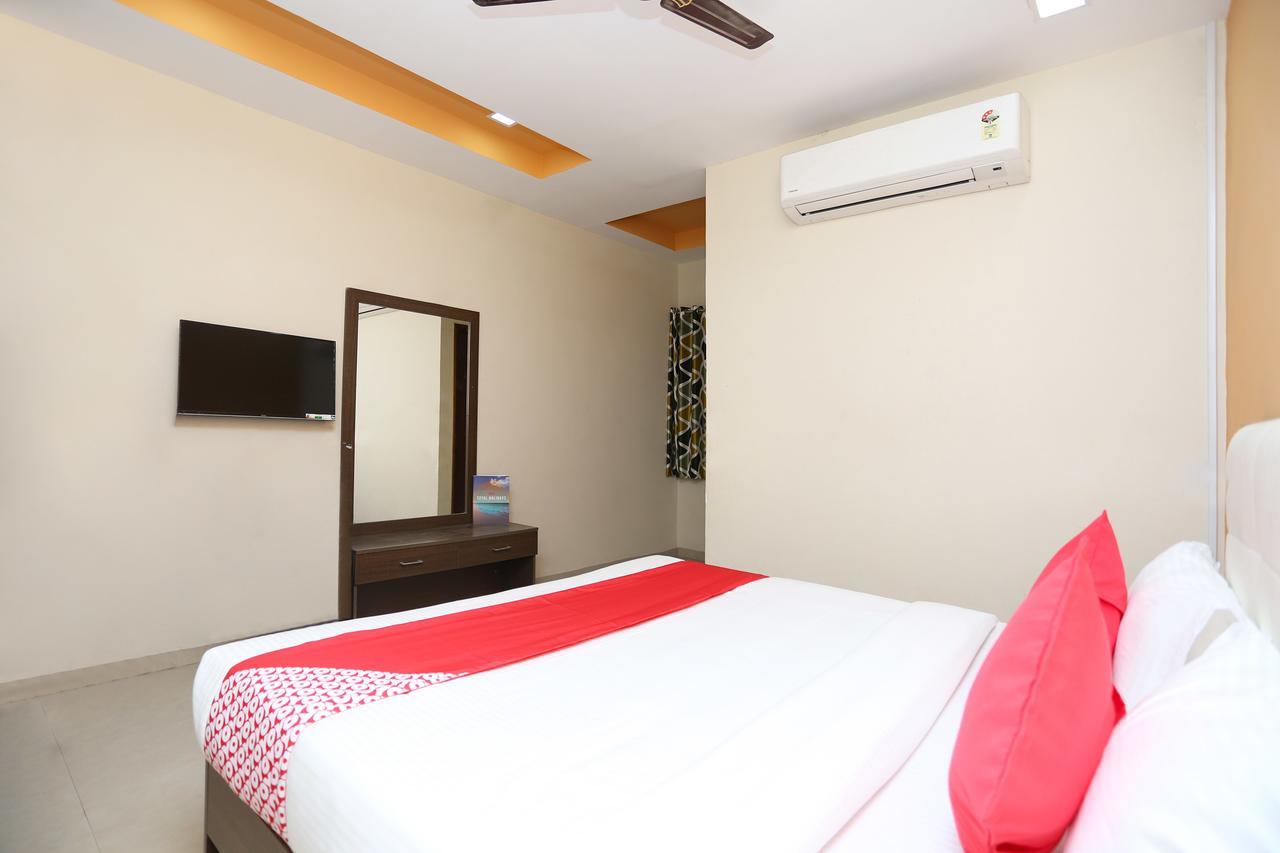 Oyo 14354 Amar Marriage Palace Hotel Dharmpura Екстериор снимка